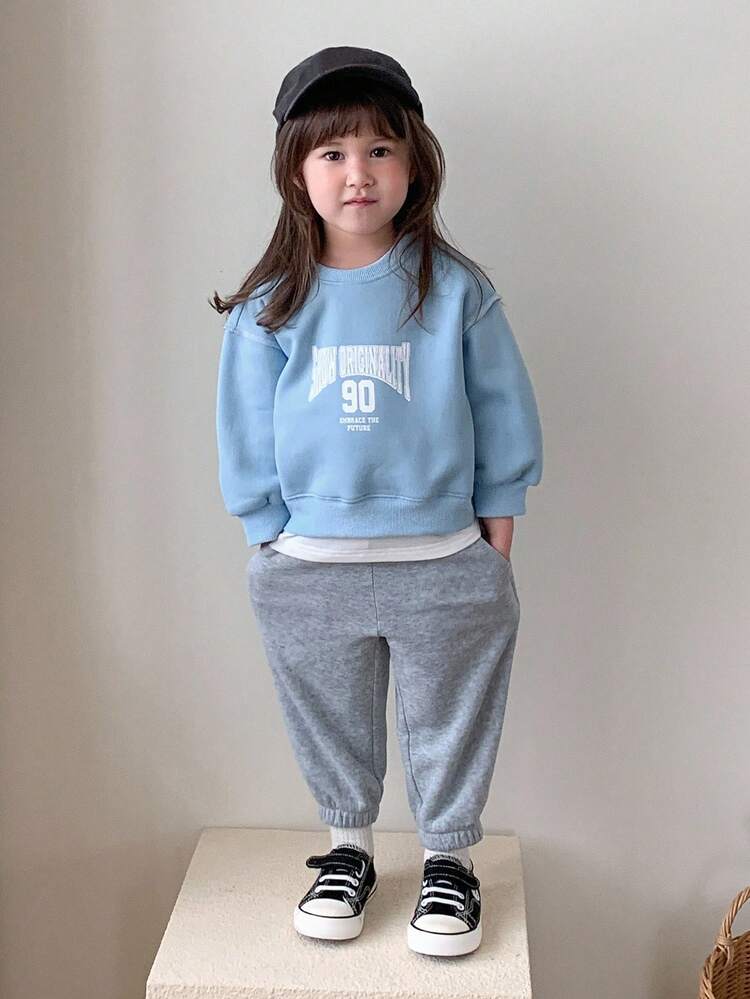 Toddler Girls' Round Neck Artistic Letter Print Long Sleeve Sweatshirt, Spring/Autumn