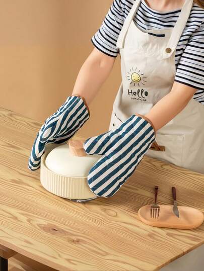 Cirelle 1PC Thickened Oven Mitts | Heat-Resistant Gloves Kitchen Insulating Gloves  High-Temperature Baking & Microwave Oven Mitts