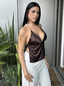 Lucia Bellido Áo thun satin cổ thấp hở lưng dự tiệc năm mới - Cà phê nâu - Xem 6