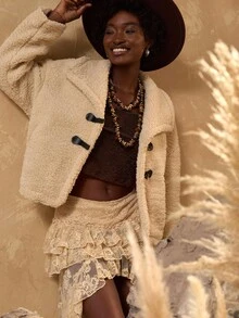 EURMUSE Sherpa Fleece Cropped Jacket With Wide Collar And Dual Black Toggle Closures, Soft And Stylish Warm Outerwear Beige - Beige - View 7