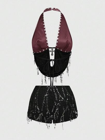 Grunge Punk Ensemble femme Y2K Baddie pour festival de musique avec pendentif croix en métal, patchwork en PU, filet, perles et dos nu