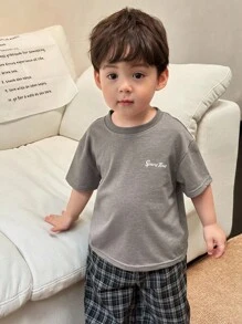DAZY Kleinkind Jungen Lässig Rundhals einfarbiges Kurzarm T-Shirt und karierte lange Hose Pyjama Set - Grau - Übersicht 4
