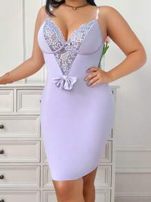 SHEIN Plus Size Women's Lace Patchwork Deep V Hollow Out Heart Embroidery Backless Nightgown,Light Purple Summer Night Wear Lingerie Sleepwear Dress - Lilac Purple - View 2