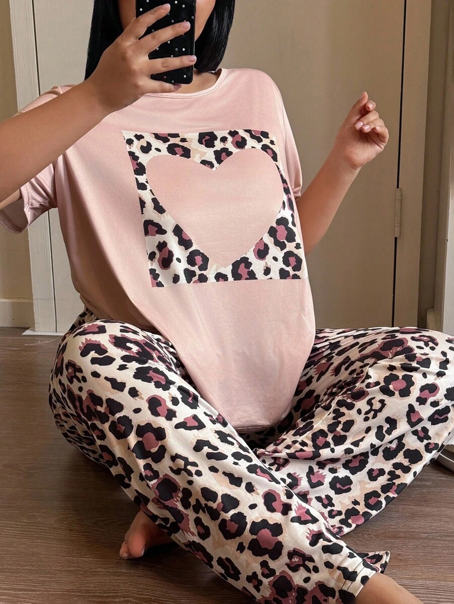 SHEIN Leopard Heart Casual Round Neck Short Sleeve Pajama Set, Plus Size, Outfits - Multicolor - View 1