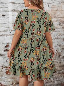 EMERY ROSE 休闲简约宽松圆领短袖大码连衣裙，适合秋冬季