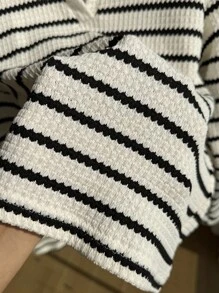 SHEIN 青少年女孩休闲条纹长袖T恤和裤子套装 - 黑與白 - 查看 6