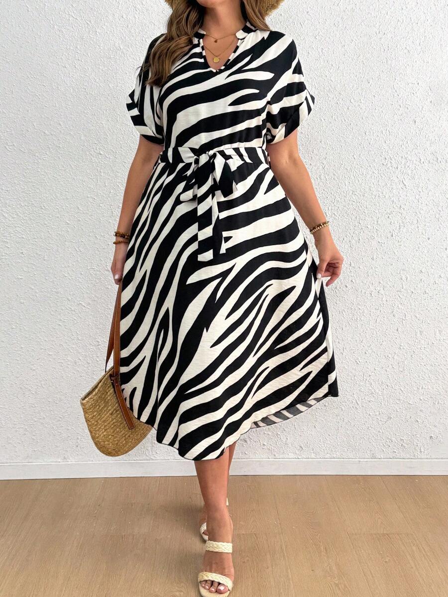 SHEIN CURVE+ 大码女式休闲日常斑马纹连衣裙 - 彩色 - 查看 1