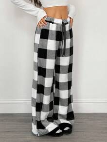SHEIN PETITE Women's Tie-Waist Fluffy Plaid Print Casual Wide Leg Baggy Pants Black And White Plaid Lounge Pants,Fall Clothes For Women, Going Out Bottoms,Elegant,Civil Wedding,Wedding Guest , Party,Home, Leisure, Comfort Upgrade,Striped Design,Check ,Sporty, Multifunctional