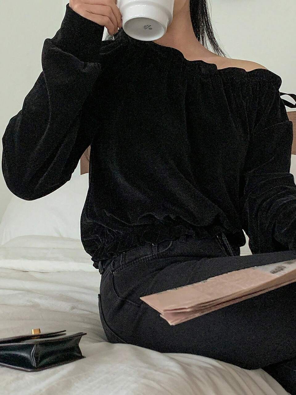 Vintage Casual Asymmetrical Shoulder Velvet Top With Design Autumn Long Sleeve Top