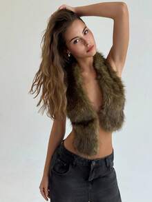 Aloruh Sexy Backless Deep V-Neck Faux Fur Trim Asymmetrical Hem Vest For Women, Suitable For Music Festival