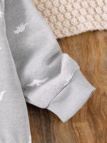 SHEIN Vintaside Kids 幼儿男童两件套灰色恐龙印花圆领长袖运动衫和裤子，秋冬休闲装 - 灰色 - 查看 3