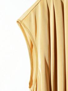 GlowEve CURVE Plus Size Elegant Casual V-Neck Satin Loose Sleeveless Shirt And High Waist Wide Leg Pants 2 Pieces Set, Suitable For Summer, Back To School, Graduation, Holidays, Valentine's Day, Music Festivals, Mother's Day, Halloween, Thanksgiving, Easter, National Day, Ball, Date, Party, Wedding, Outdoor Activities - Multicolor - View 3