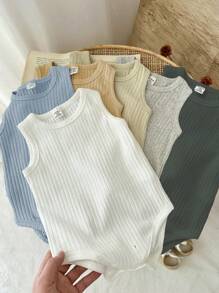 SHEIN Vintaside Kids Conjunto de 6 bodys sin mangas de verano multicolor para bebés niños, que incluyen los colores negro, blanco, gris, albaricoque oscuro, azul claro, caqui claro y otros colores clásicos