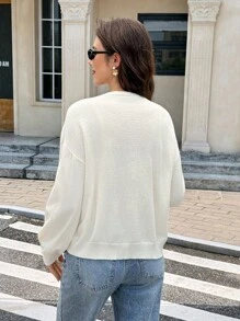 Serisse 女款仿珍珠装饰落肩长袖单排扣针织毛衣开衫，人造水钻、亮片刺绣拼布装饰设计，适合秋季单穿，冬季毛衣开衫，毛绒质感厚度适中保暖毛衣面料，优雅浪漫通勤，秋季 - 杏色 - 查看 2