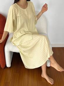 DAZY Ensemble pyjama femme avec chemisier à rayures et mini-jupe - Jaune citron - Voir 4