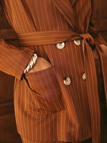 Poéselle 女式条纹双排扣夹克和裤子套装 - 彩色 - 查看 4