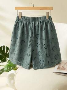 CosyJoli Plus Size Casual Embroidered Skirted Shorts For Vacation - Green - View 5