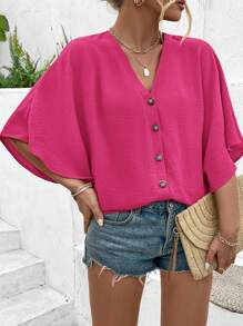 EMERY ROSE Blusa versátil de talla grande para mujer con detalles de diseño, cuello en V, mangas raglán y botones, en unicolor y jacquard, para playa y resort, nueva colección primavera/verano 2025 - Rosa Fucsia - Ver 1