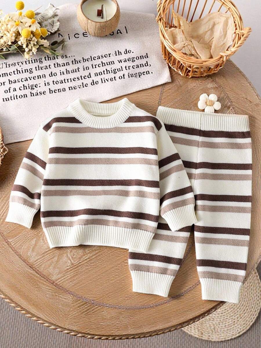 SHEIN Vintaside Kids 2 件婴儿男童/女童条纹针织毛衣和裤子套装,舒适圆领长袖套头衫和配套裤子,休闲装适合秋冬季,日常穿着,居家,户外,旅行,上学 - 彩色 - 查看 1