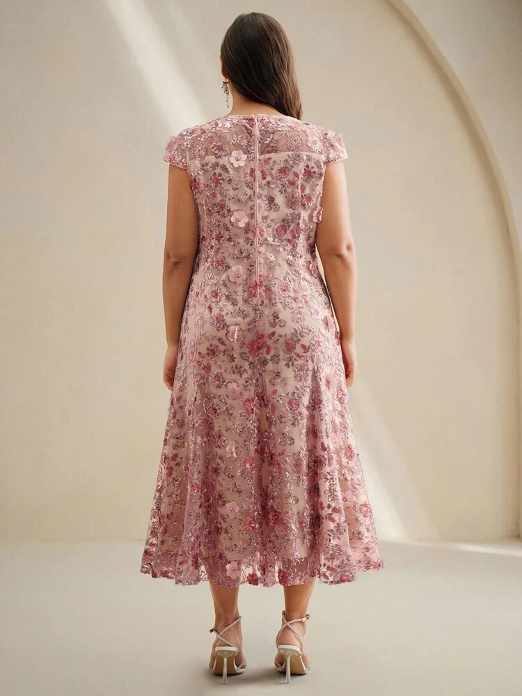 Elegantes Kleid in Große Größen für Damen mit floraler Stickerei, Mesh und Pailletten, kurzärmlig, geeignet für Party, Date, Urlaubsoutfit, Frühling/Sommer