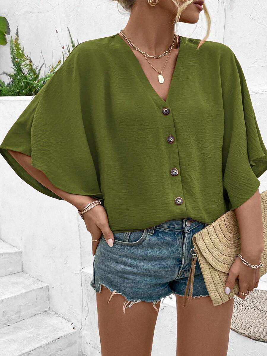 Breezaya Blus Wanita Ukuran Plus Elegan Warna Polos Jacquard Leher V Lengan Raglan Dekorasi Kancing Pantai Resor Musim Semi/Panas 2025 Baru yang Serbaguna - Olive Green - View 1