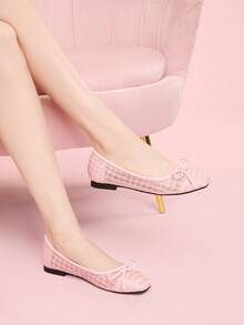 CUCCOO DOLLMOD Mocasines planos con punta redonda, tira suave, bloqueo de color, decoración de remache metálico y lazo de ballet para mujer - Rosa - Ver 3