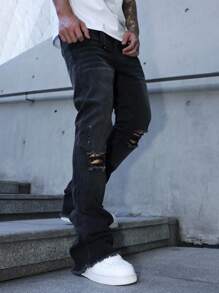 Manfinity LEGND 男士黑色破洞紧身喇叭牛仔裤，带破洞细节和加长款破洞叠穿牛仔裤 - 黑色 - 查看 3