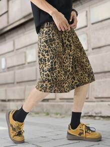 Manfinity Roghcode Men's Relaxed Fit Leopard Print Pocket Design Casual Denim Shorts - Multicolor - View 3