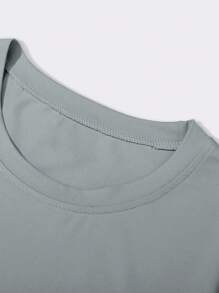 Manfinity Homme Men's Casual Letter Graphic Round Neck Short Sleeve T-Shirt, Summer