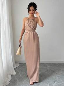 SHEIN PETITE 女式优雅休闲卡其色褶皱面料挂脖串珠腰部纽扣系带长裙，春夏 - 卡其色 - 查看 3