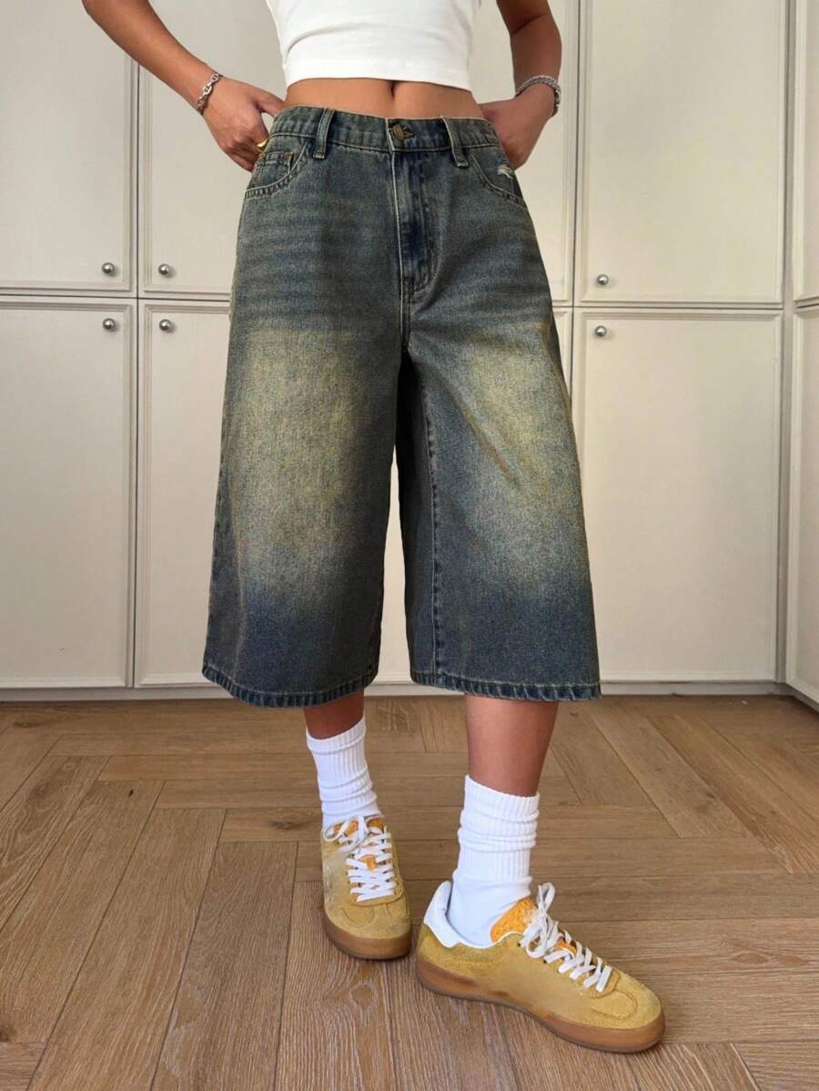 SHEIN 少女春夏 Y2K 休闲百搭复古水洗宽松口袋宽松破洞牛仔阔腿牛仔裤、夏季海滩波西米亚风度假短裤、夏季早午餐毕业典礼、夏季狂欢音乐会节日街头服饰 - 深色水洗藍 - 查看 1