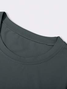 Manfinity EMRG Men's Simple Printed Crew Neck Short Sleeve T-Shirt, 2000s Style - Grey - View 5