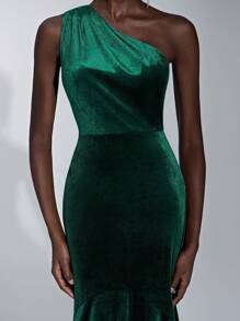 Elitara Asymmetrical Neck Mermaid Hem Velvet Bridesmaid Dress, Elegant Formal Evening Prom Wedding Guest Gown, For Graduation, Dinner Party Dress