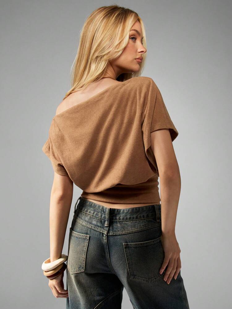 MISSGUIDED 크롭트 니트 허리 조임 탱크 반팔 셔츠 여름 페스티벌 해변 캐주얼 스트릿웨어 일상 필수 기본 레이어링 탑 핏팅 미니멀리스트 디자인