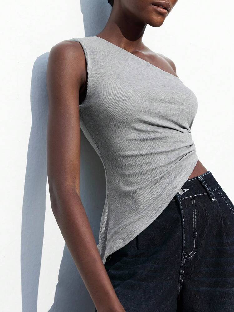 SHEIN Maija Women Asymmetrical Hem Metal Decor Sleeveless Bodycon Crop Top, Versatile Stylish Chic Design, Pale Yellow Old Money,Going Out Tops Women