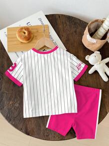 SHEIN 2 件女婴休闲宽松数字 79 印花圆领短袖 T 恤和紧身骑行短裤套装，适合春夏季、清凉夏季、度假氛围 - 彩色 - 查看 2