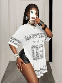 BamGleam Camiseta Casual Feminina de Manga Curta com Decote em V e Ombros Caídos, Estampa Numérica de Leopardo, Verão - Branco - Visão 6