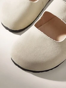 Solecia 女士春夏新款时尚简约平底鞋 - 米色 - 查看 5