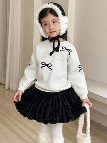 SHEIN Little Byeori Young Girl Casual Bowknot Pattern Pullover Sweater School Tops Cute Tops Graphic Bow Sweater Winter Sweater - Black and White - View 5