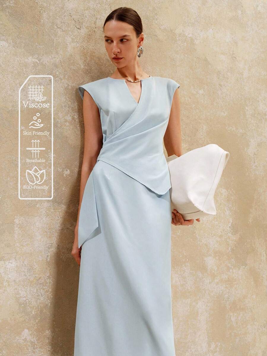 EMERY ROSE Conjunto de dos piezas elegante y casual de estilo "Old Money" para mujer, con top sin mangas de diseño plisado y falda asimétrica, en color azul cielo. Atuendo para mujer, maestras y negocios casuales. - Azul - Ver 1
