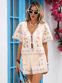 Vivid Eden 女士度假休闲花卉印花系带衬衫和短裤两件套，女士夏季两件套，波西米亚风两件套，花卉两件套短裤套装，女士夏季度假服装，女士短裤套装，女士两件套夏季套装，女士度假短裤套装，波西米亚风女装夏装