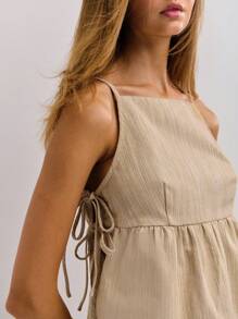 Nöista 宽松米色方领上衣，配有侧系带 - 非常适合秋季女装、女士街头服饰或女士休闲乡村装和返校风格。 - 卡其色 - 查看 1