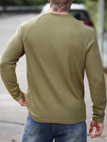 Manfinity CasualCool 男士休闲百搭纯色长袖 T 恤男士亨利衫长袖男士华夫格衬衫，秋冬 - 綠色 - 查看 2