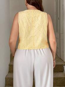 SHEIN LUNE 加大码奶油黄春季刺绣浪漫约会女士衬衫配背心，奶油黄上衣，返校，乡村女性，老钱风格女性，女性办公室，女性外出上衣，旅行机场，假日优雅，优雅时尚通勤，收腰修身上衣，纯色无袖上衣，日常穿着，通勤简约办公室老钱衬衫，日常穿着 - 黃色 - 查看 2