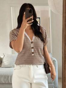 Vionelle Áo thun tay ngắn cổ chữ V kẻ sọc cỡ lớn cho nữ, phong cách nghỉ dưỡng giản dị lãng mạn thanh lịch - Cà phê nâu - Xem 6