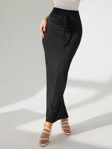 Modelyn تنورة كاجوال حفلات مصممة بسحاب للنساء، أزياء عصرية، كاجوال، وملابس رياضية للخريف. تنانير الخريف. قماش مطاطي فائق المطاطية مريح وناعم، مثالي لقمصان النساء. بنطلونات للعودة إلى المدرسة. - الأسود - مشاهدة 7