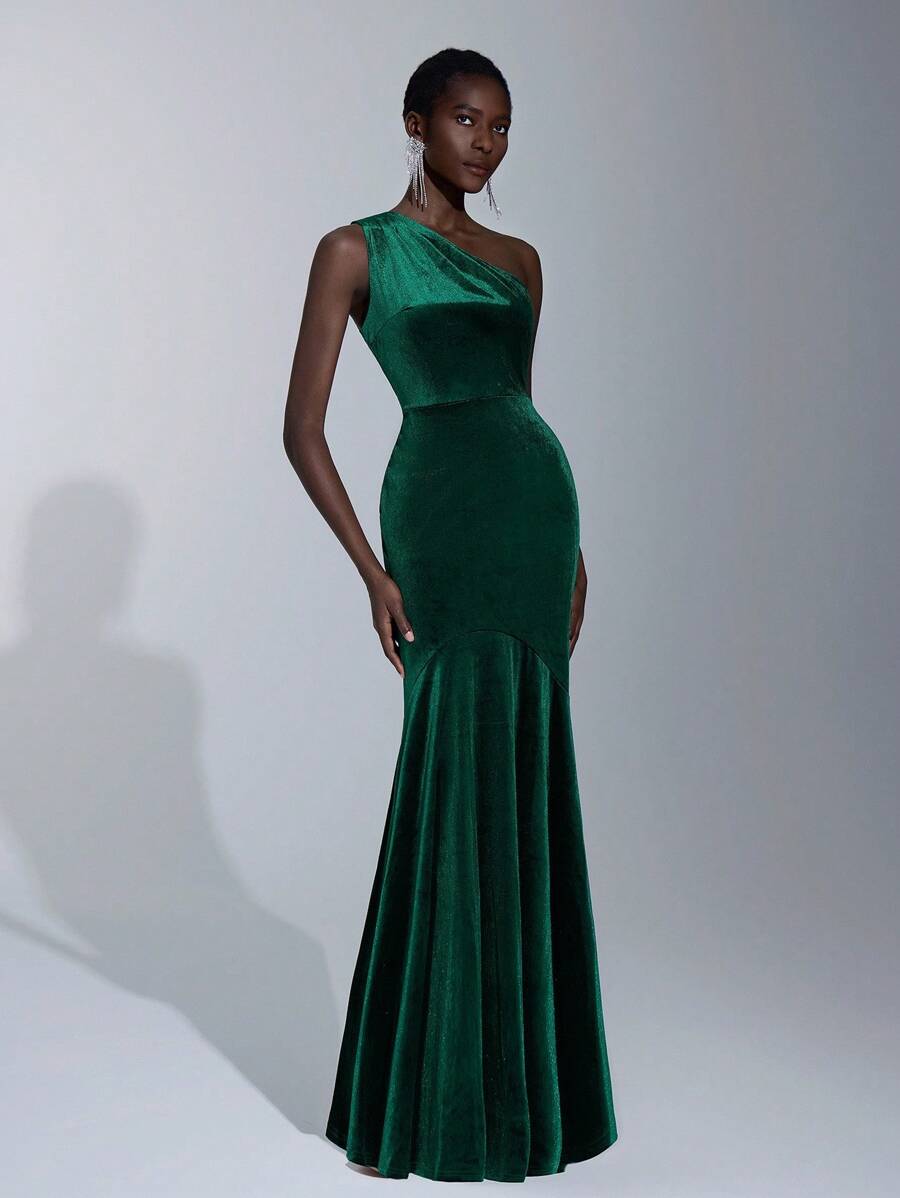 Elitara Asymmetrical Neck Mermaid Hem Velvet Bridesmaid Dress, Elegant Formal Evening Prom Wedding Guest Gown, For Graduation, Dinner Party Dress