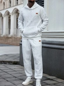 Manfinity Homme 男士休闲时尚街头连帽衫和运动裤套装，字母浮雕装饰，口袋，抽绳，春秋