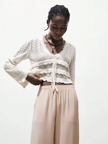 Lumivelle Suéter de Tricô Elegante Feminino com Decote em V, Manga Longa Vazada, Manga Farol Bufante, Suéter de Malha Leve para Primavera/Outono com Laço, Top de Malha Retrô Doce para Outono e Inverno - Damasco - Visão 4