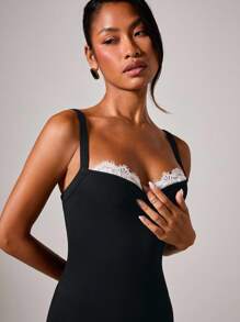 COSMINA Vestido midi elegante de mujer con bloque de color y volante en el bajo - Blanco y Negro - Ver 6